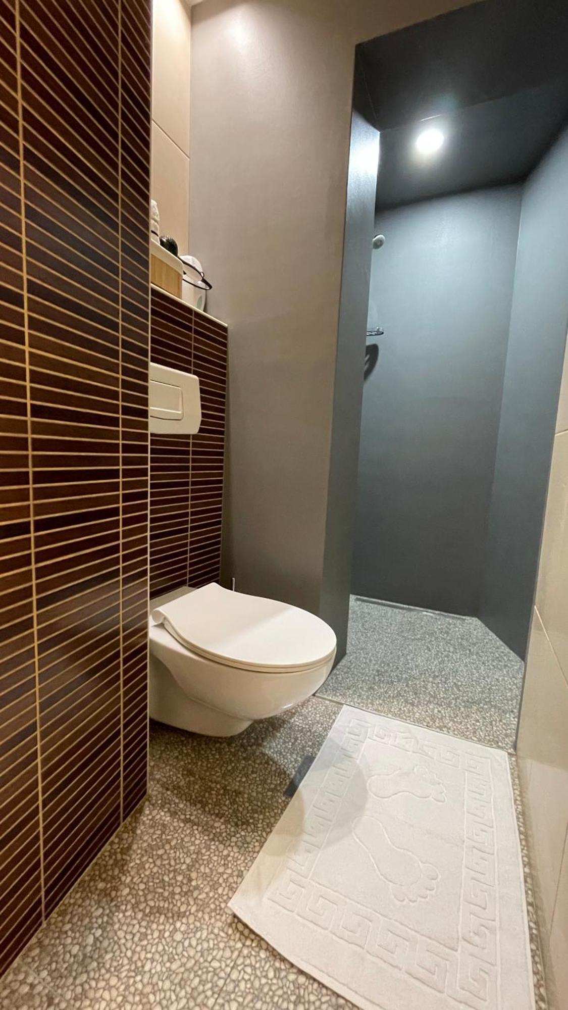 Tim Apartment Sarajevo With Private Parking Exteriör bild