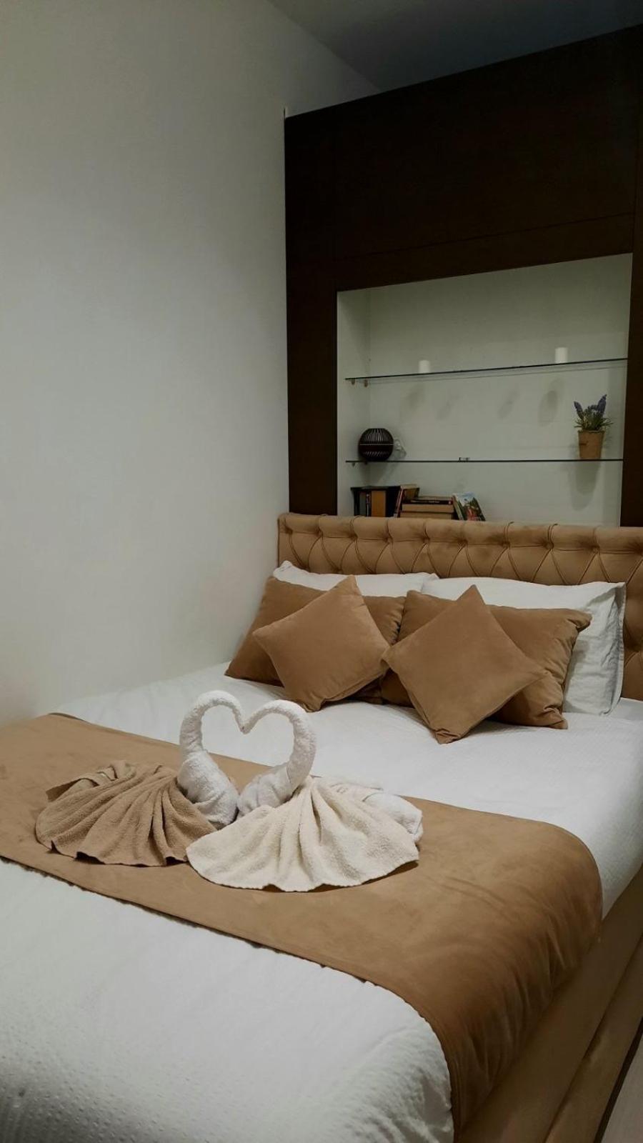 Tim Apartment Sarajevo With Private Parking Exteriör bild